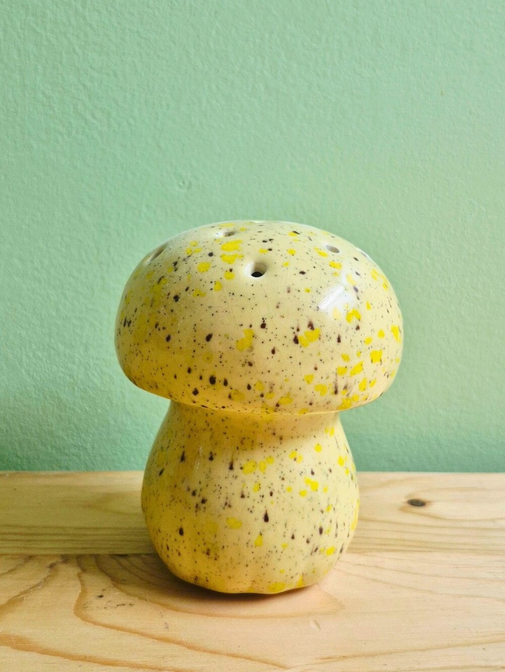 Vintage Ceramic Mushroom Shaker - Yellow & Green Speckle Drip Glaze